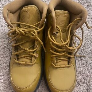 Nike Kids Gold High-Top Boots